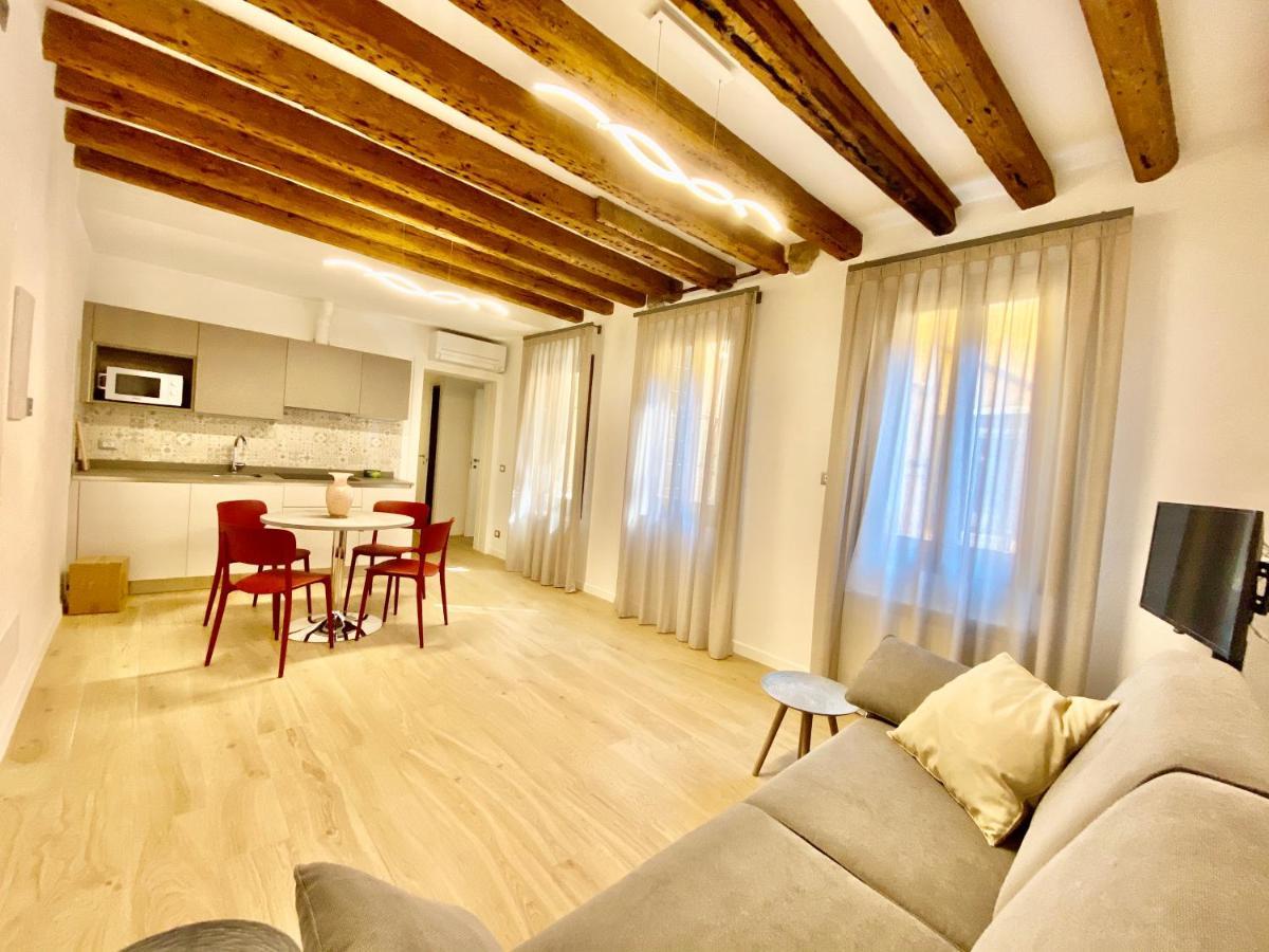Suite House New Apartments Wi Fi Venice Island מראה חיצוני תמונה